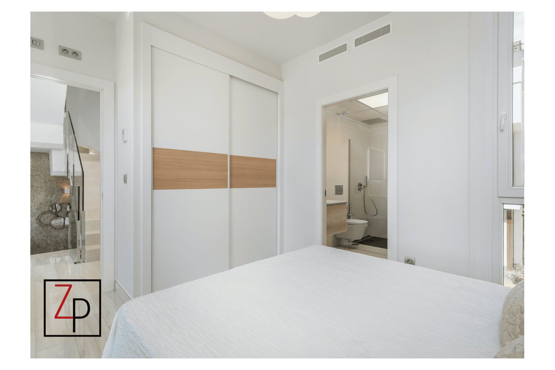 Obra nueva - Villa -
Los Montesinos - La Herrada