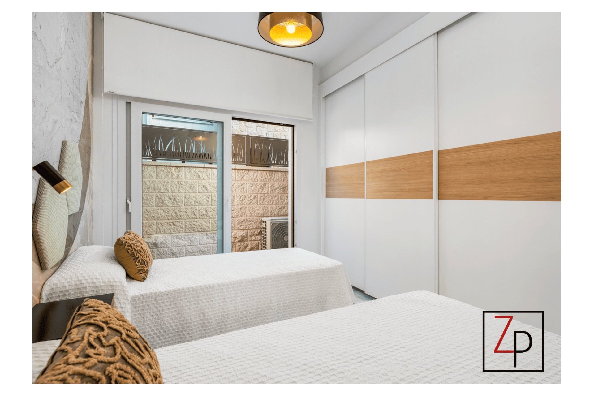 Obra nueva - Villa -
Los Montesinos - La Herrada