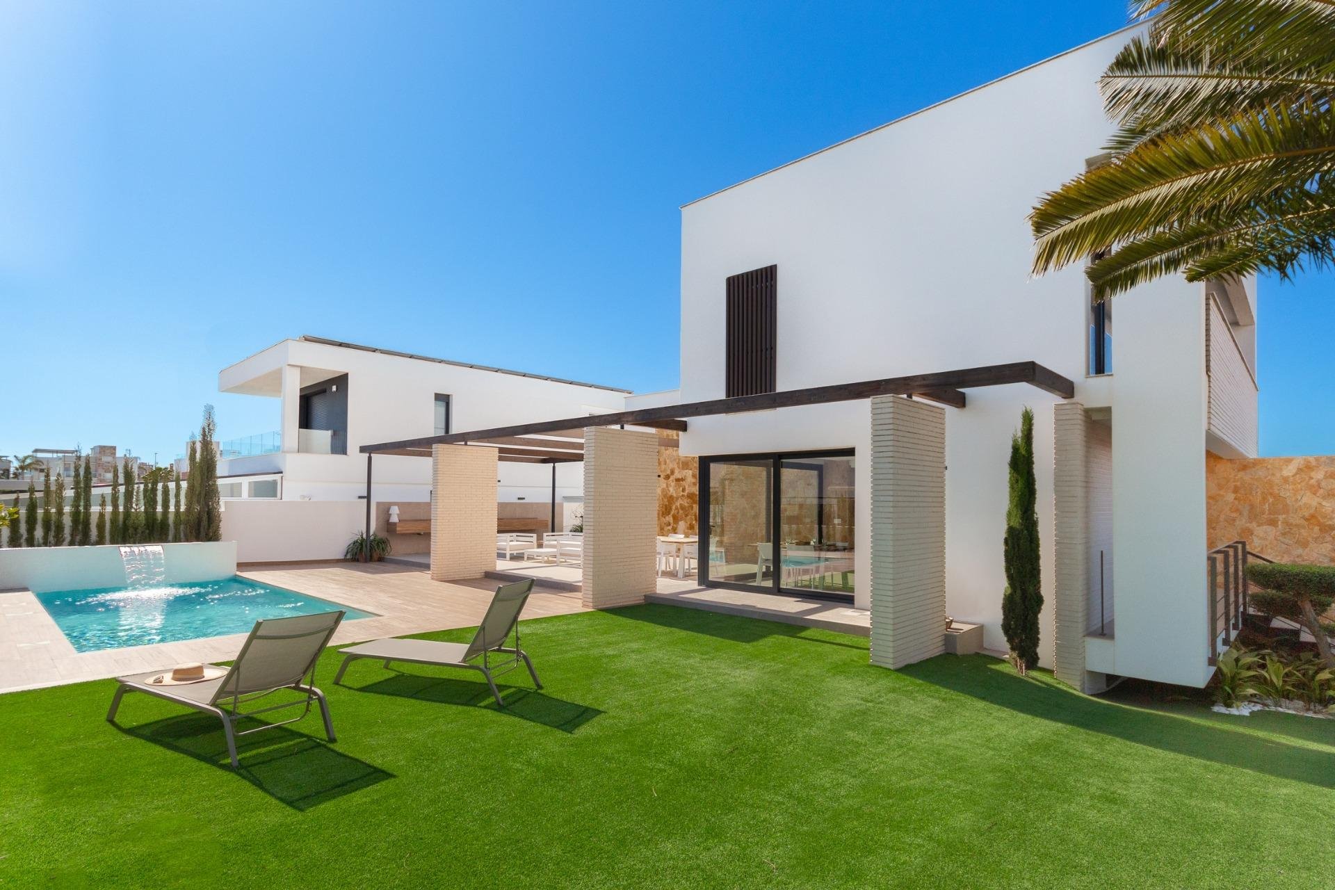 Obra nueva - Villa -
Orihuela Costa - Campoamor