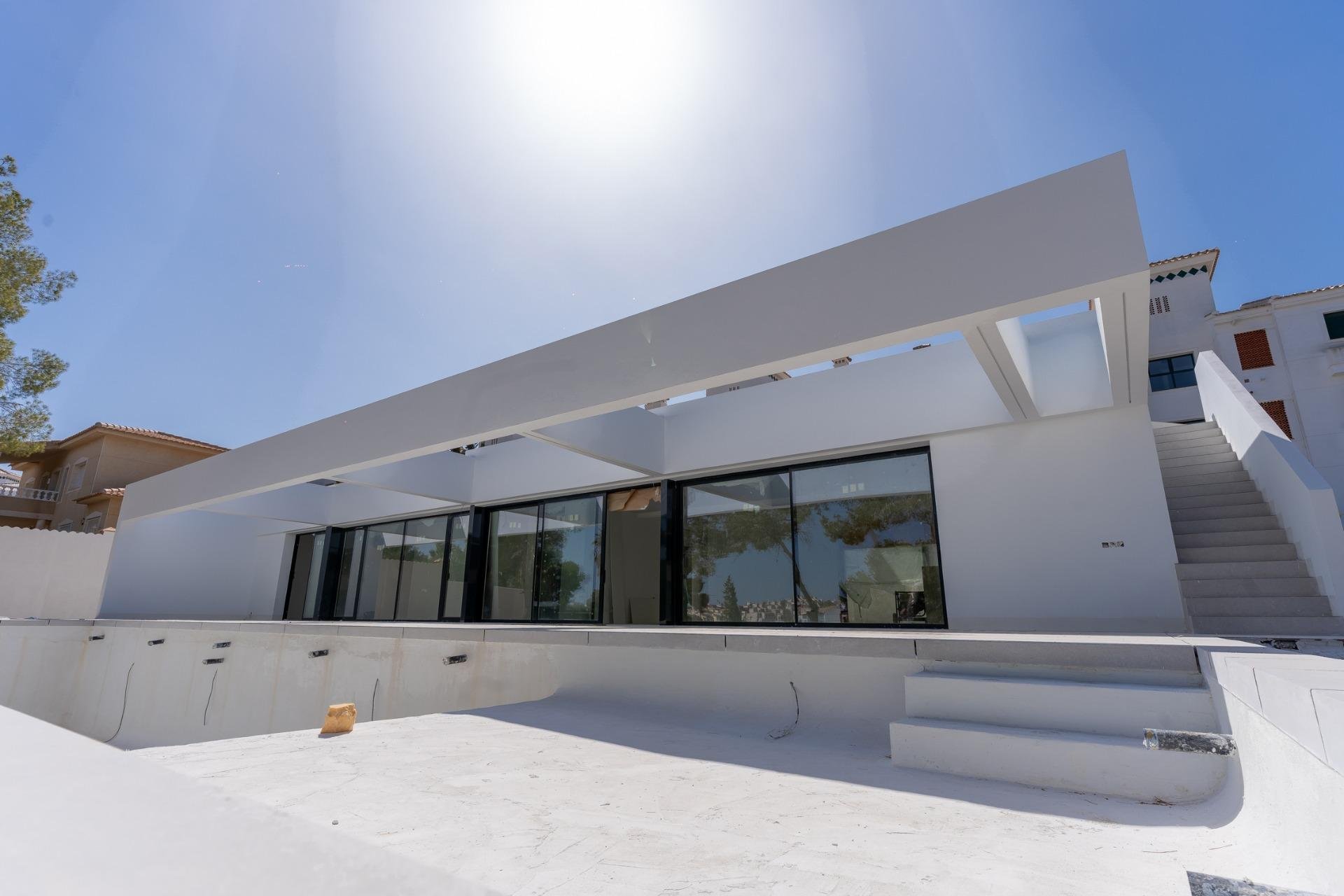 Obra nueva - Villa -
Orihuela Costa - Las Filipinas