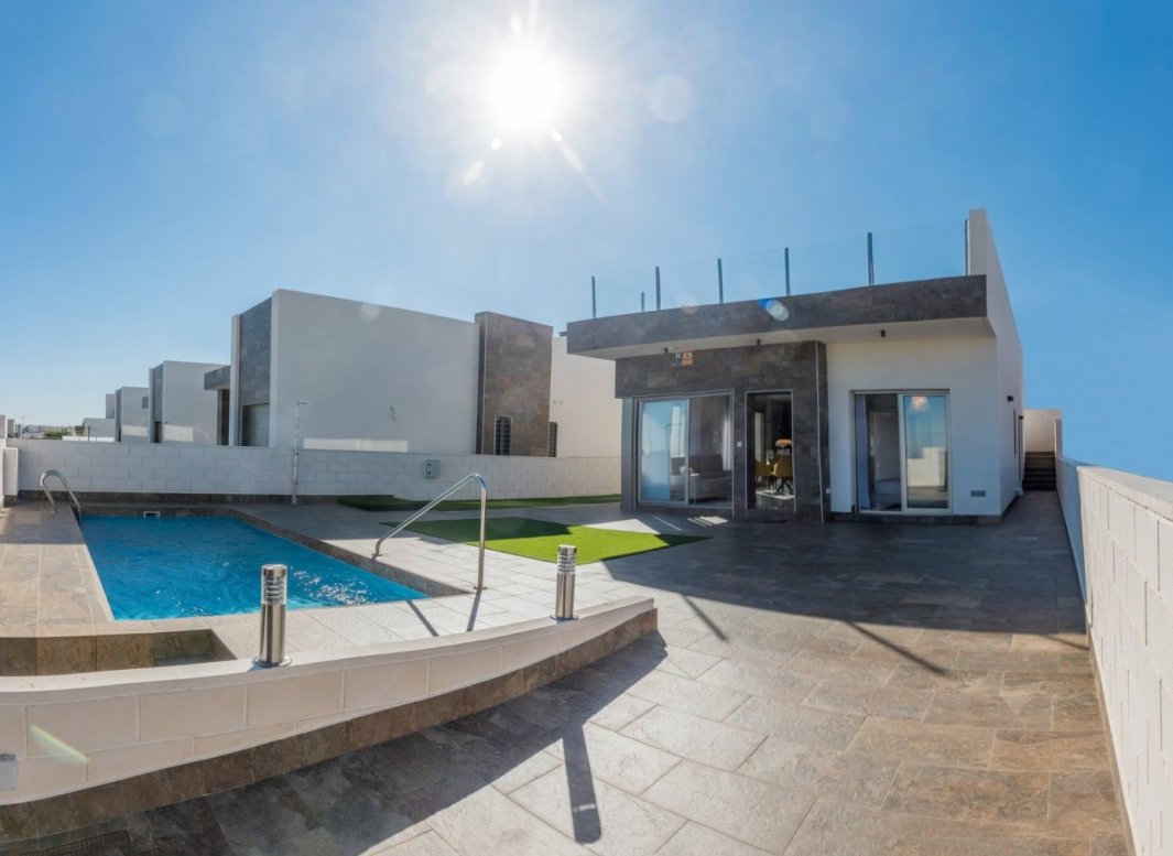 Obra nueva - Villa -
Orihuela Costa - PAU 8