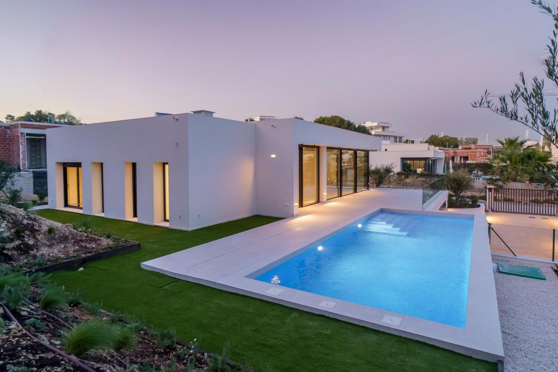 Obra nueva - Villa -
Orihuela - Las Colinas Golf