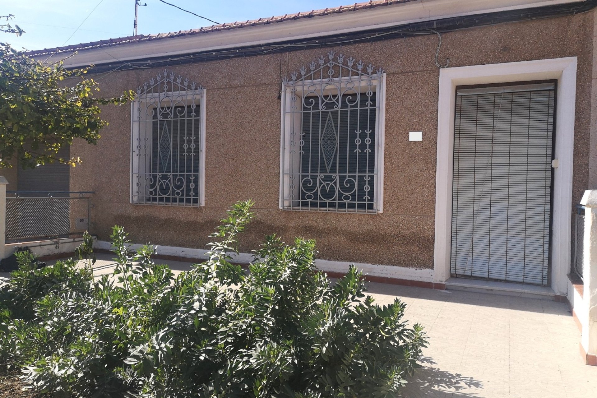 Resale - 2. Town house -
Los Montesinos