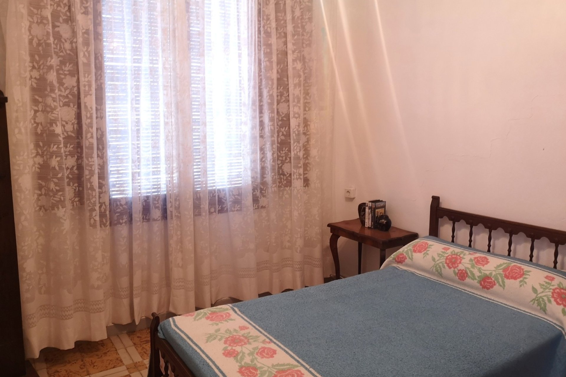 Resale - 2. Town house -
Los Montesinos