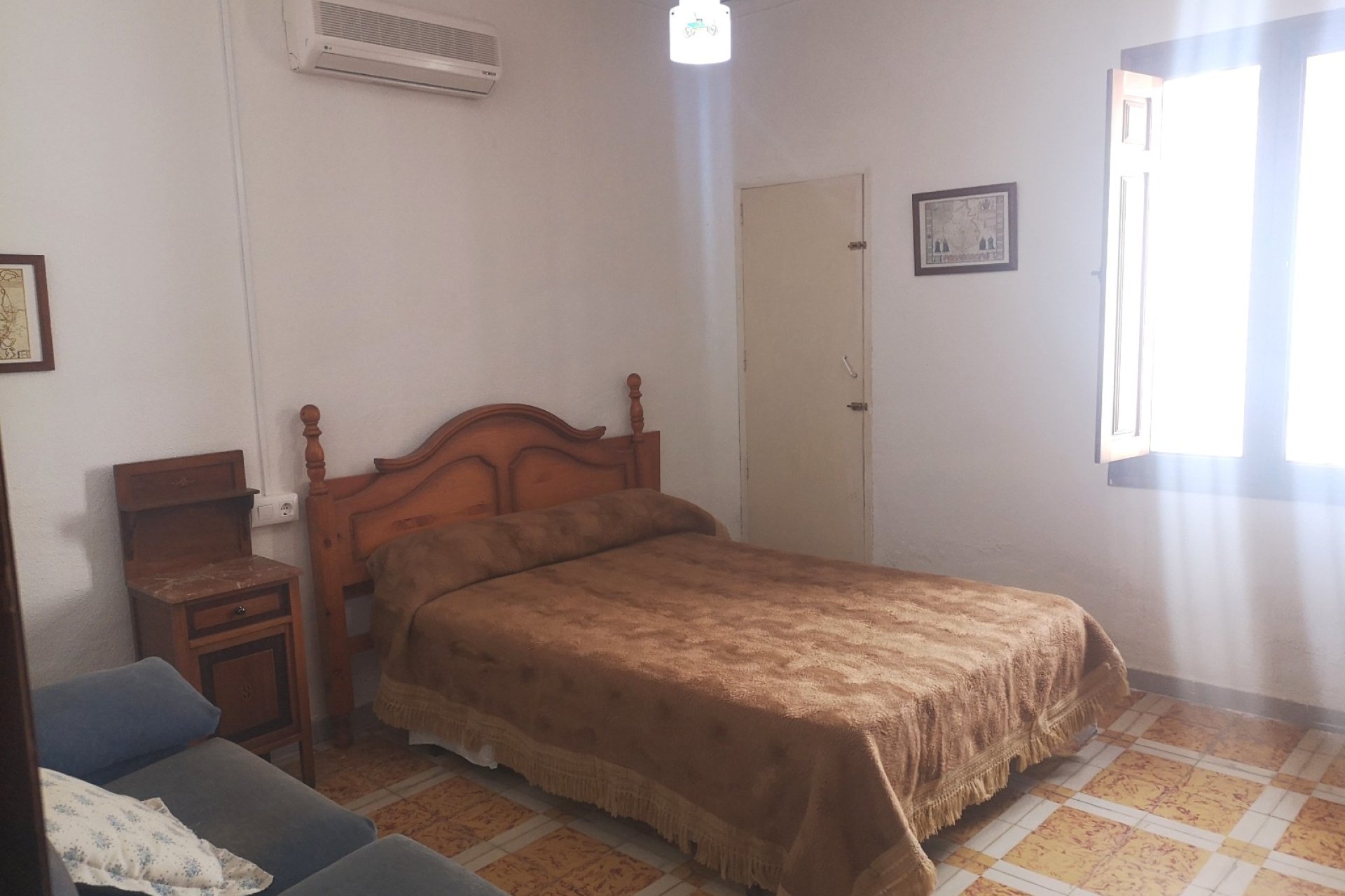 Resale - 2. Town house -
Los Montesinos