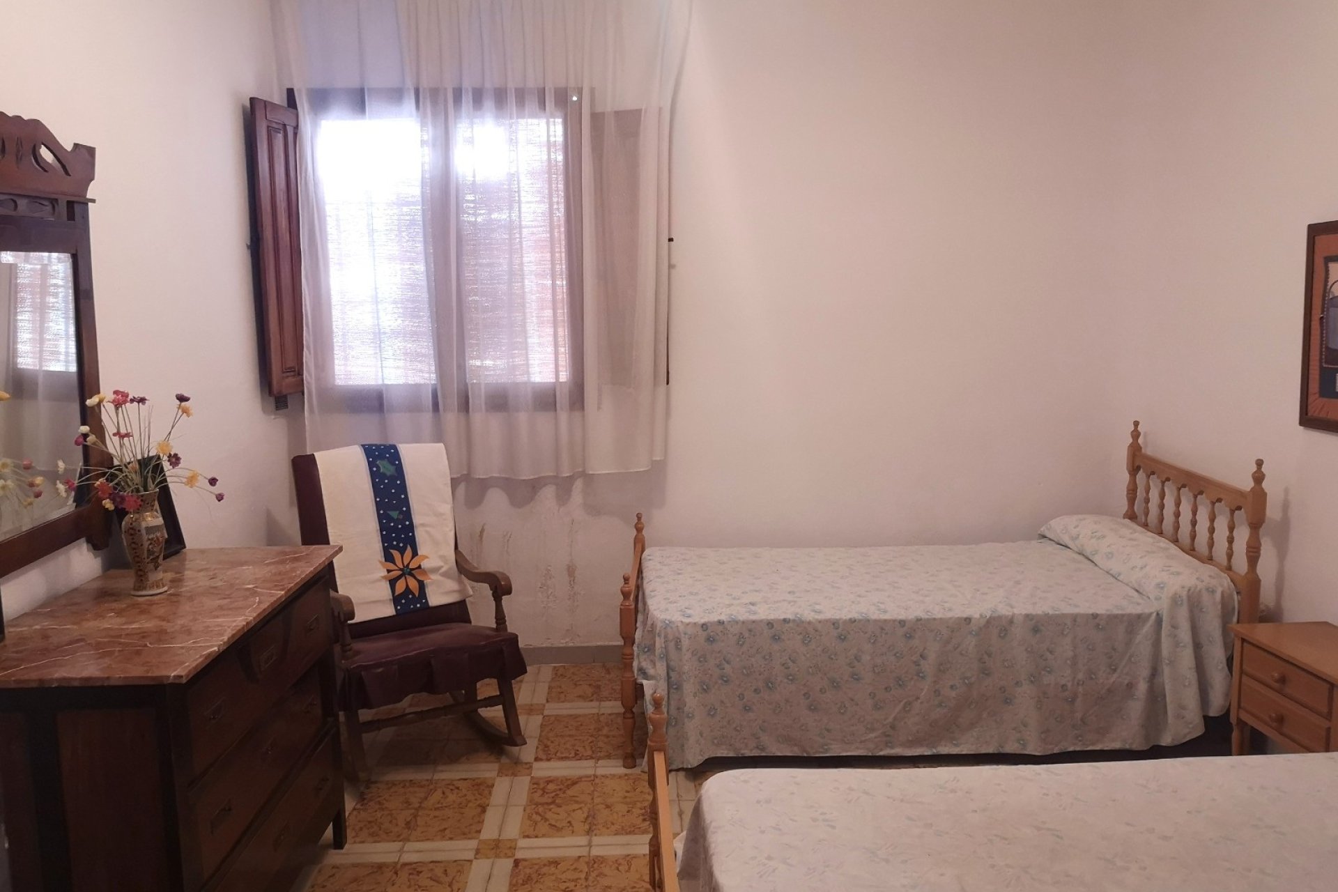 Resale - 2. Town house -
Los Montesinos