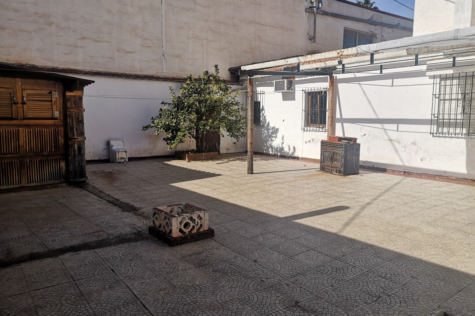 Resale - 2. Town house -
Los Montesinos