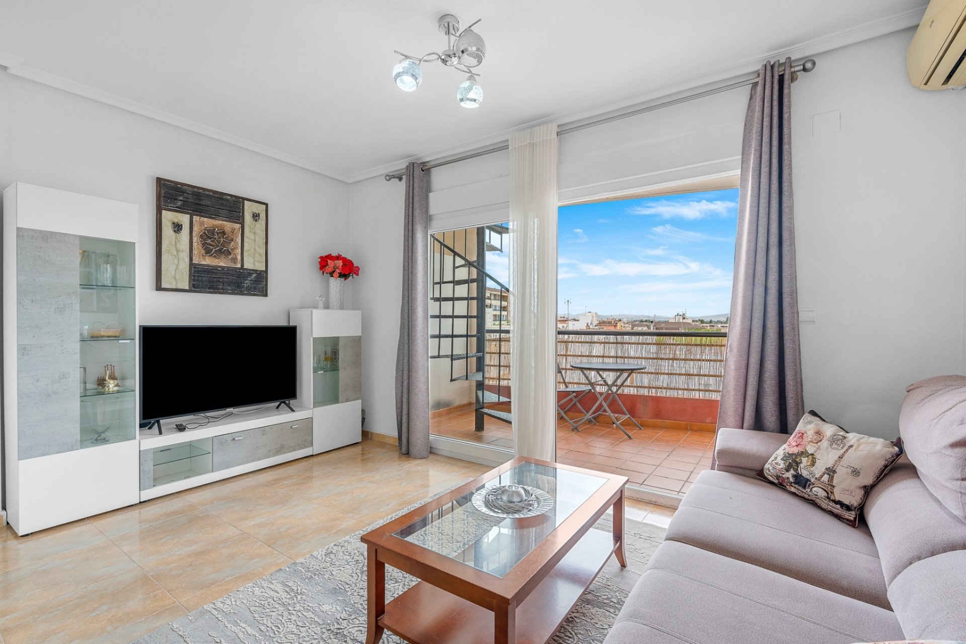 Resale - Apartment  -
Almoradí