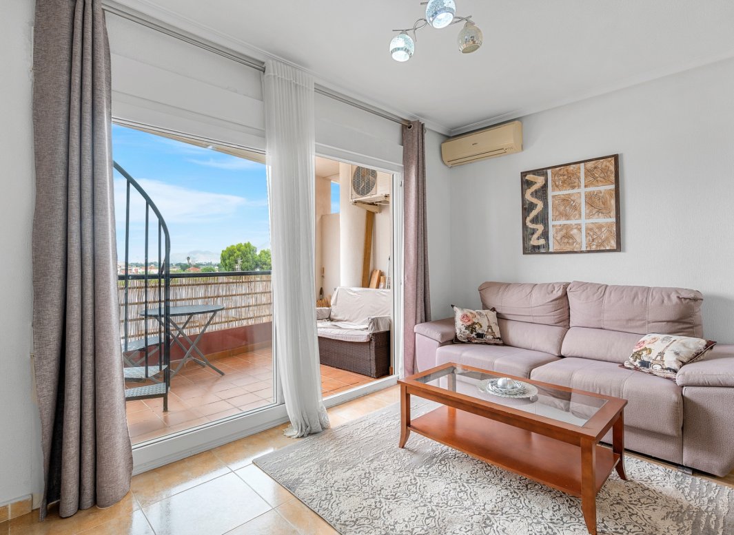 Resale - Apartment  -
Almoradí