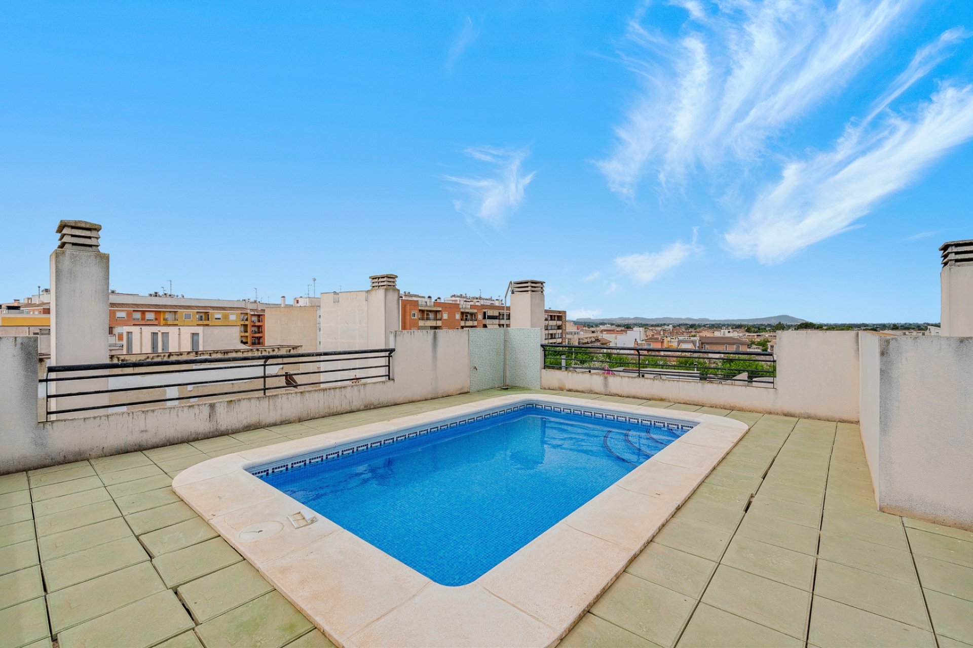 Resale - Apartment  -
Almoradí