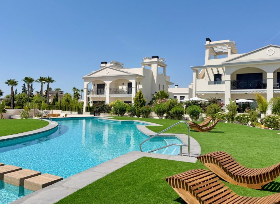 Resale - Apartment  -
Ciudad Quesada