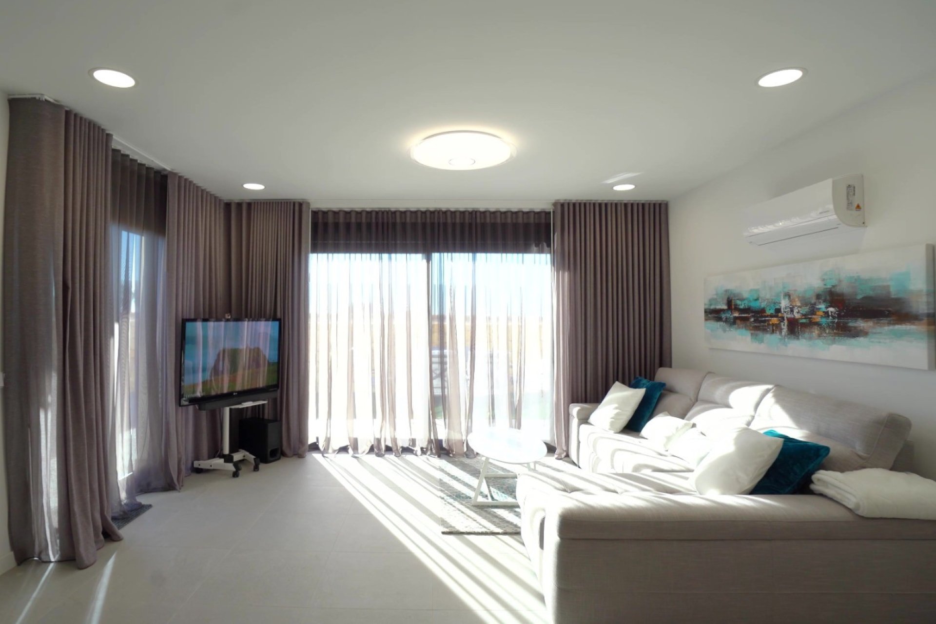 Resale - Apartment  -
Finestrat