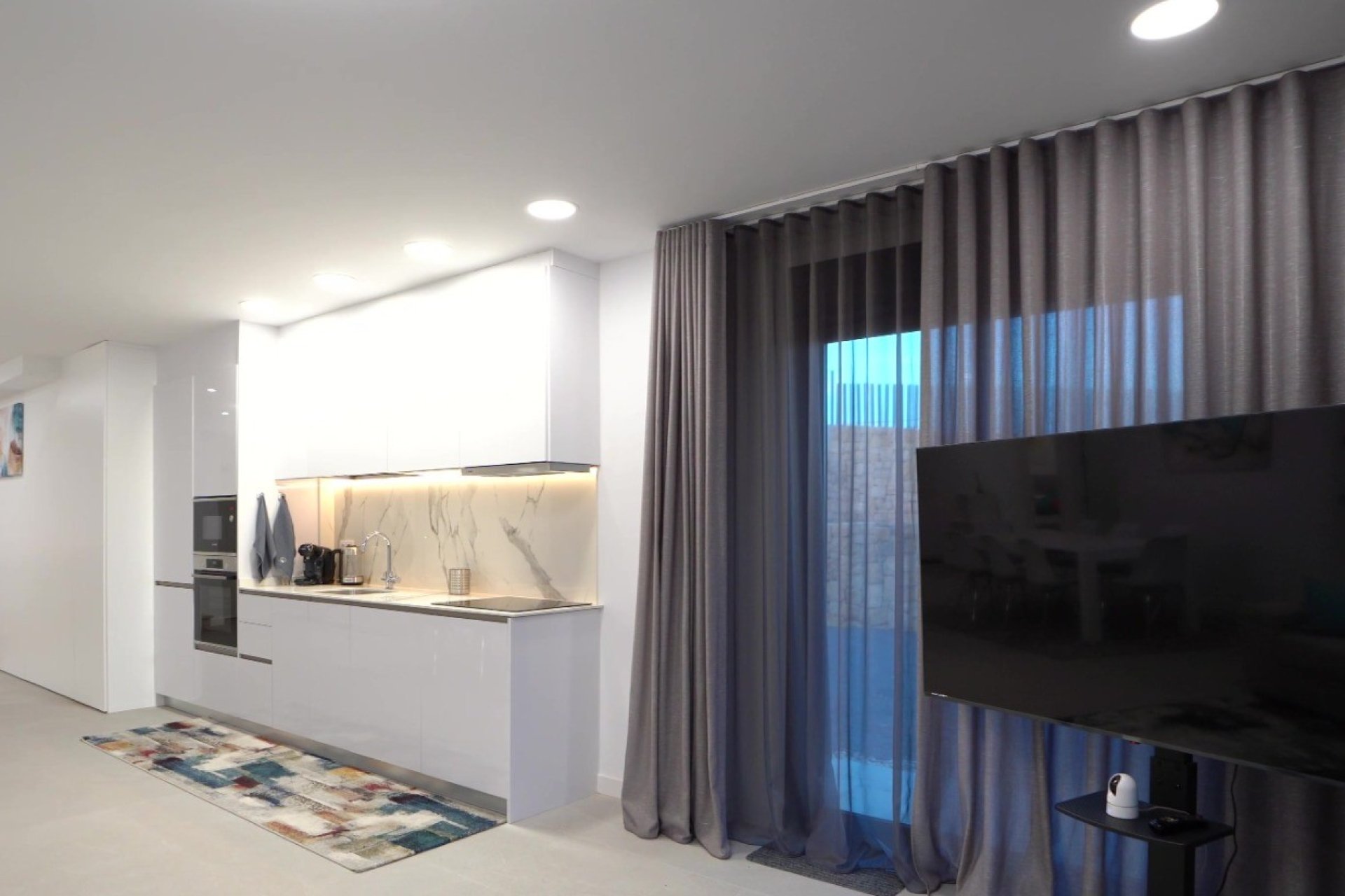Resale - Apartment  -
Finestrat