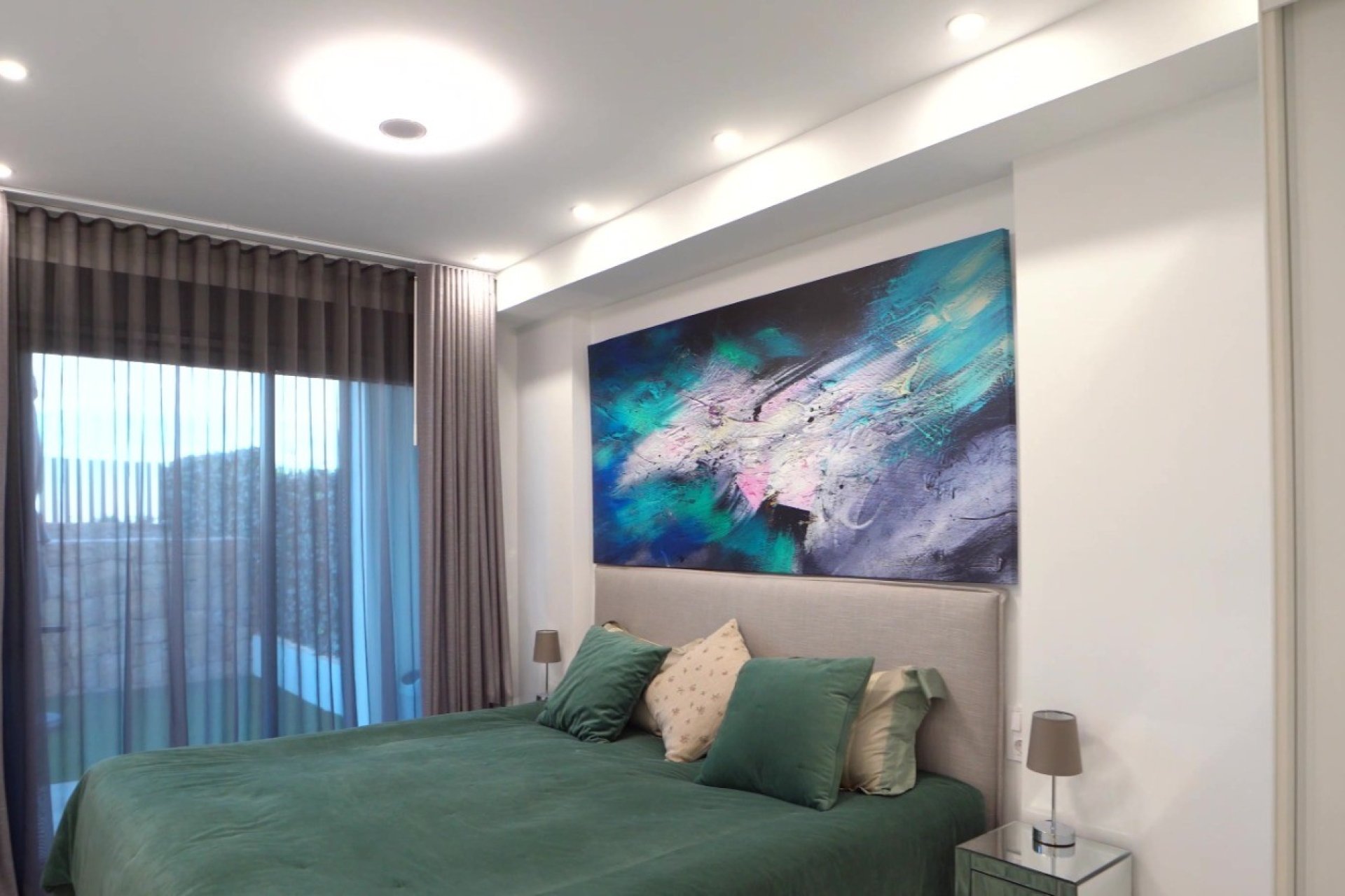 Resale - Apartment  -
Finestrat