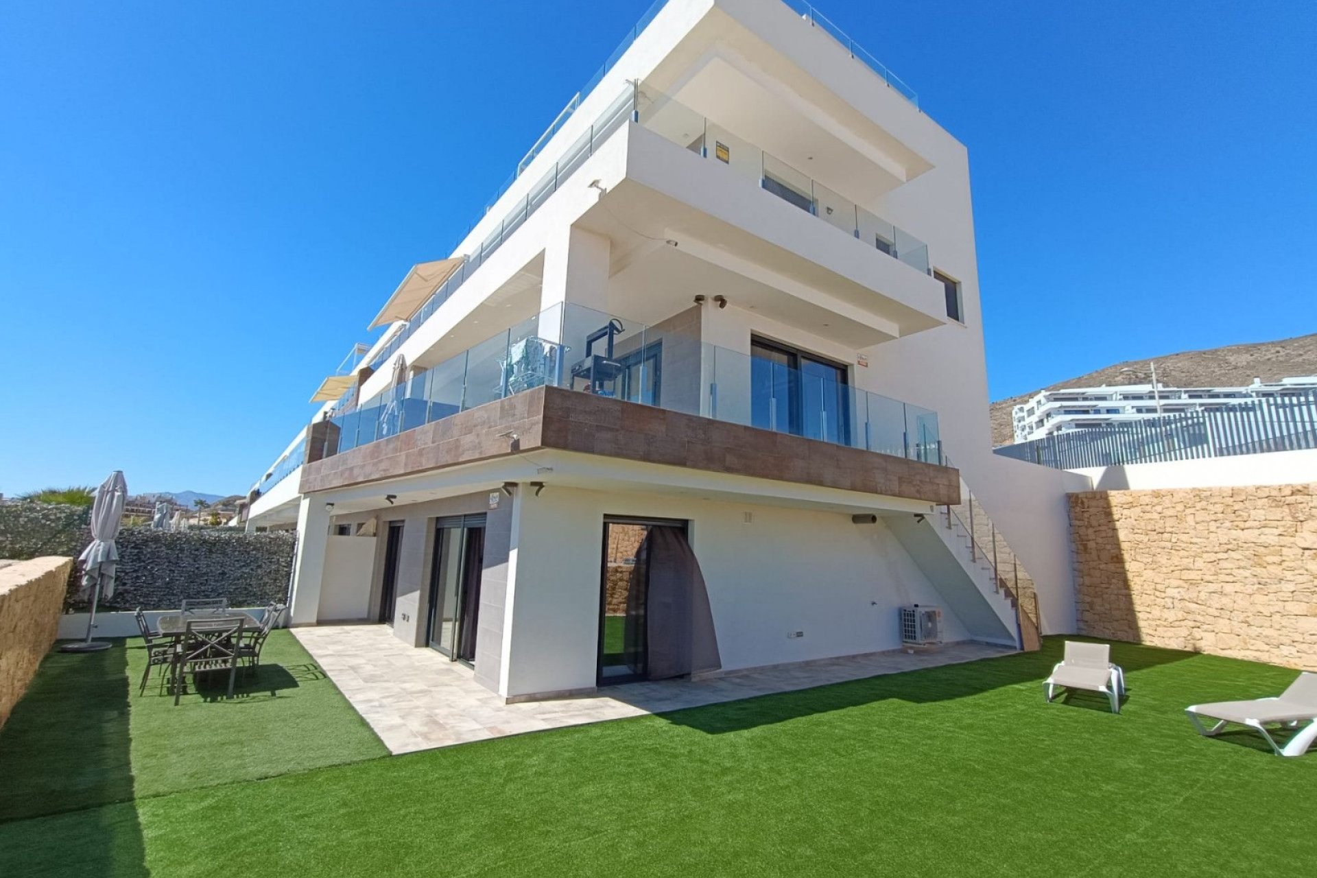 Resale - Apartment  -
Finestrat