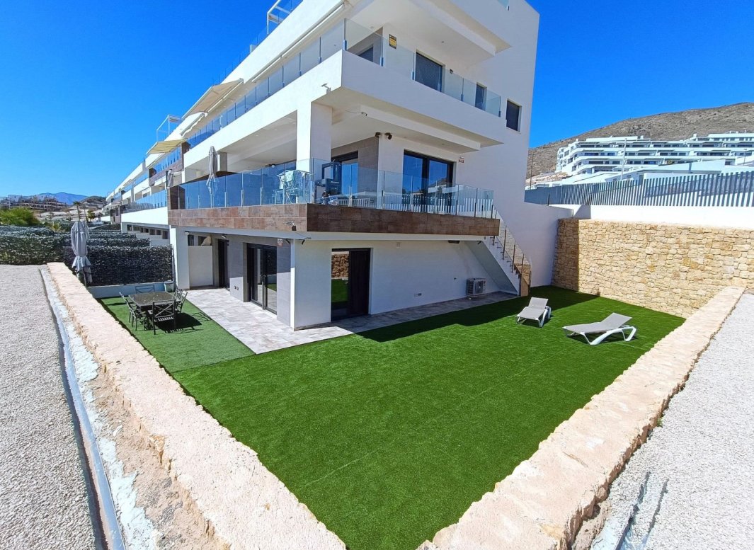 Resale - Apartment  -
Finestrat