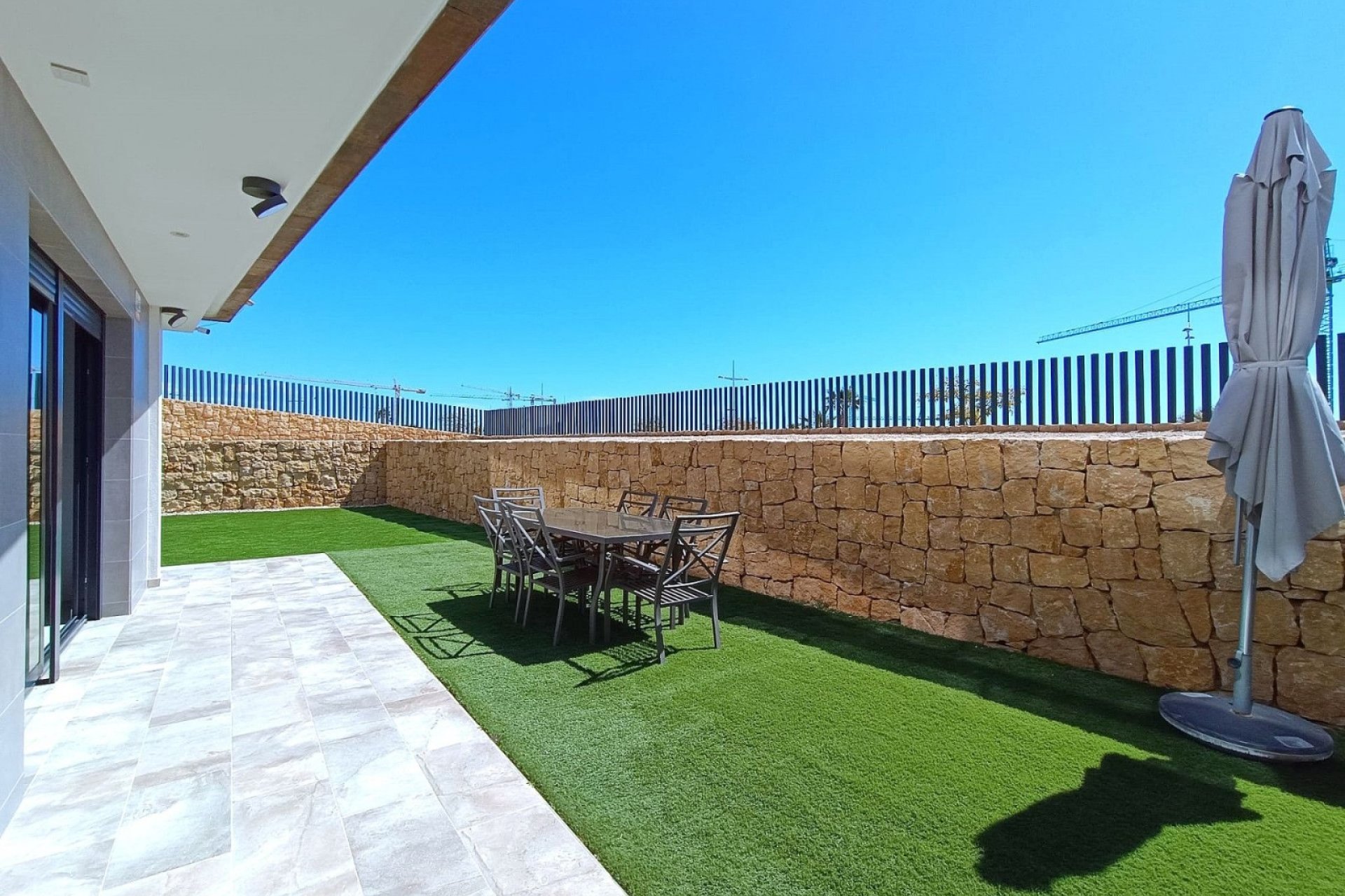 Resale - Apartment  -
Finestrat