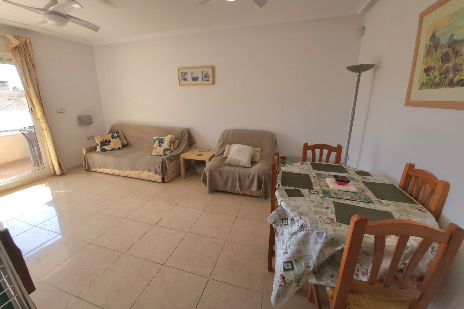 Resale - Apartment / flat -
Almoradí