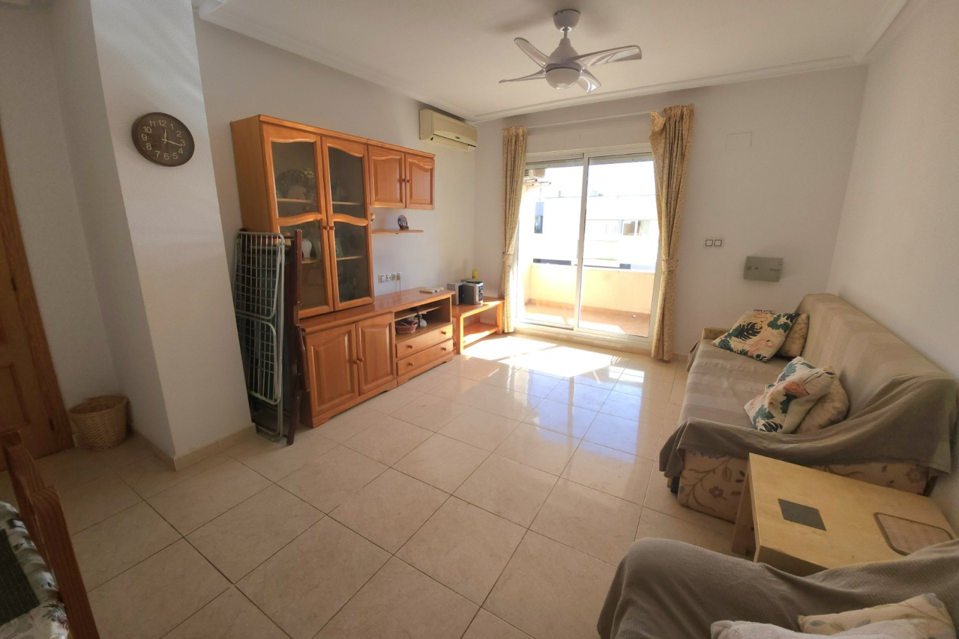 Resale - Apartment / flat -
Almoradí