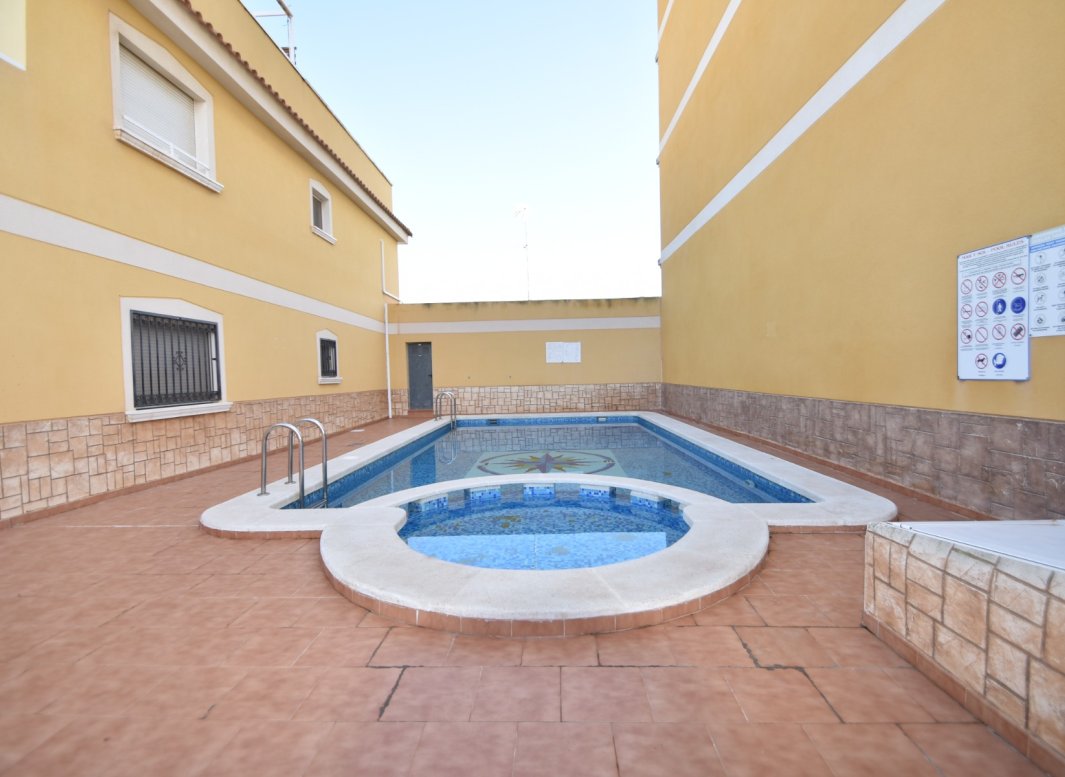 Resale - Apartment / flat -
Formentera del Segura - Pueblo