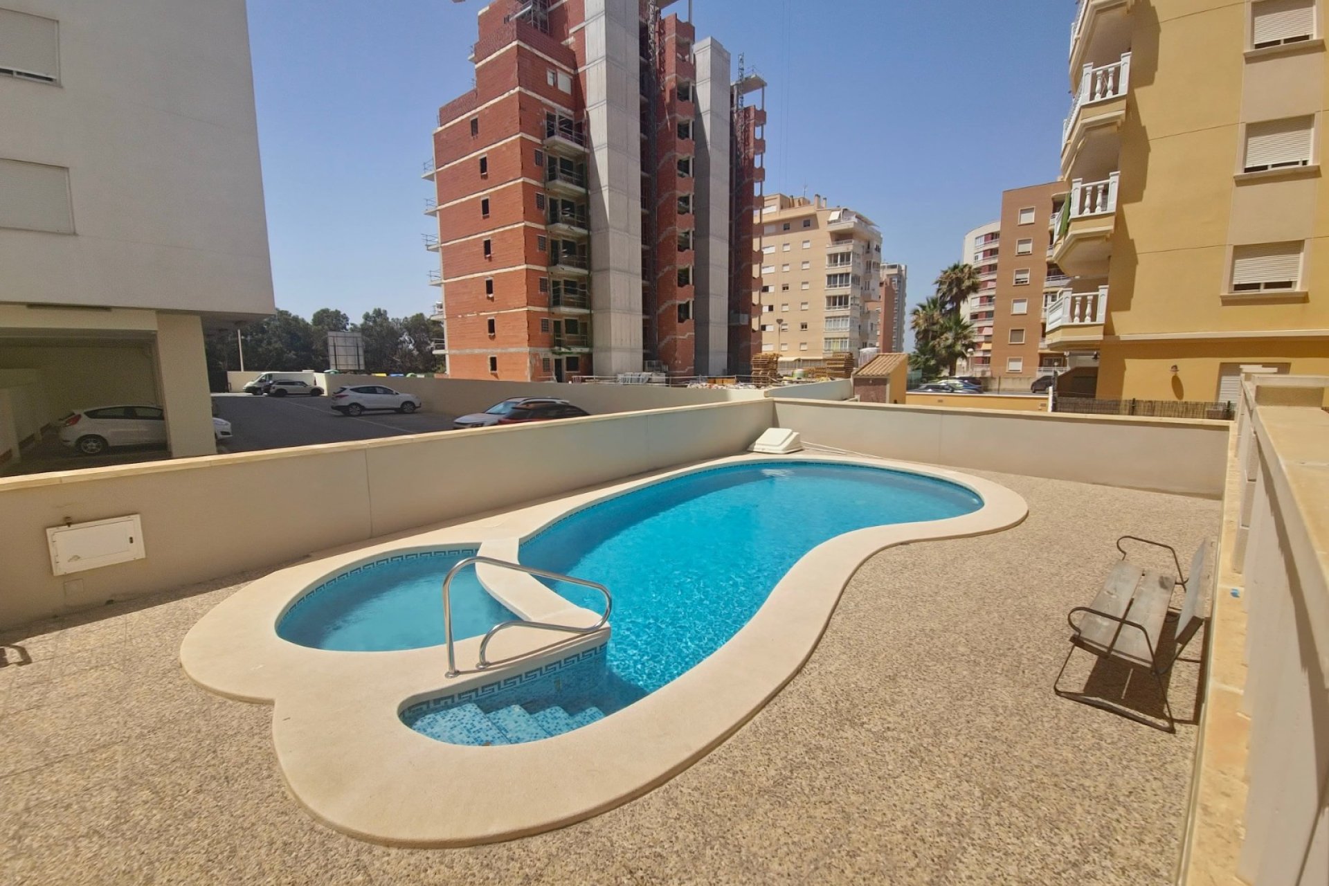 Resale - Apartment / flat -
Guardamar del Segura