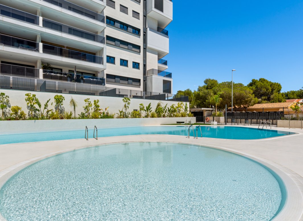 Resale - Apartment / flat -
Orihuela Costa - Campoamor