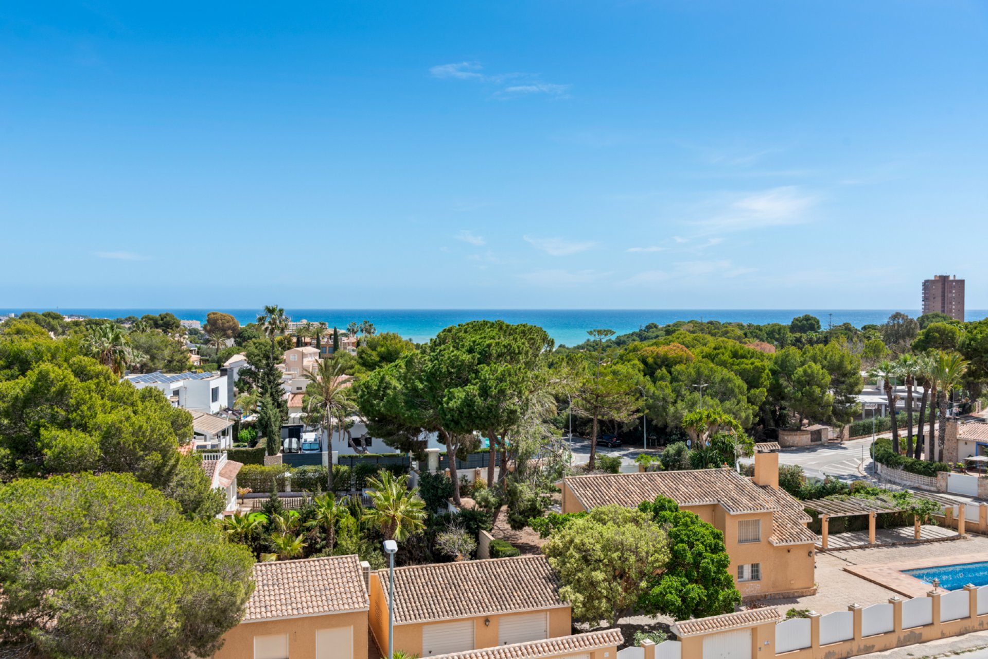 Resale - Apartment / flat -
Orihuela Costa - Campoamor