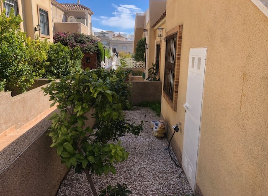 Resale - Apartment / flat -
Orihuela Costa - El Galan