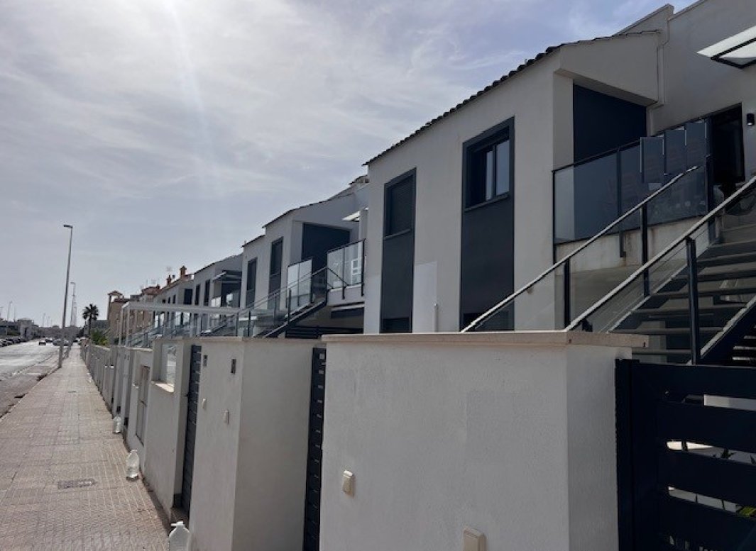 Resale - Apartment / flat -
Orihuela Costa - La Zenia