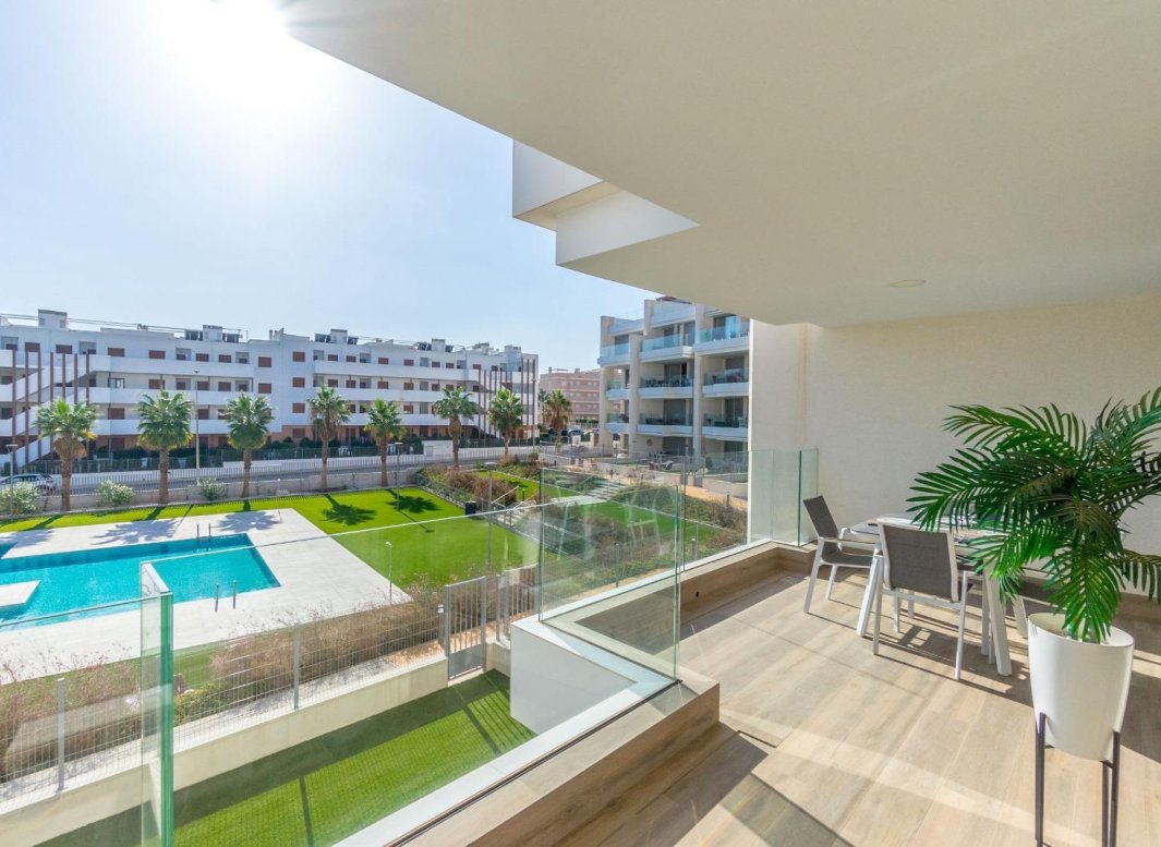 Resale - Apartment / flat -
Orihuela Costa - Villamartín