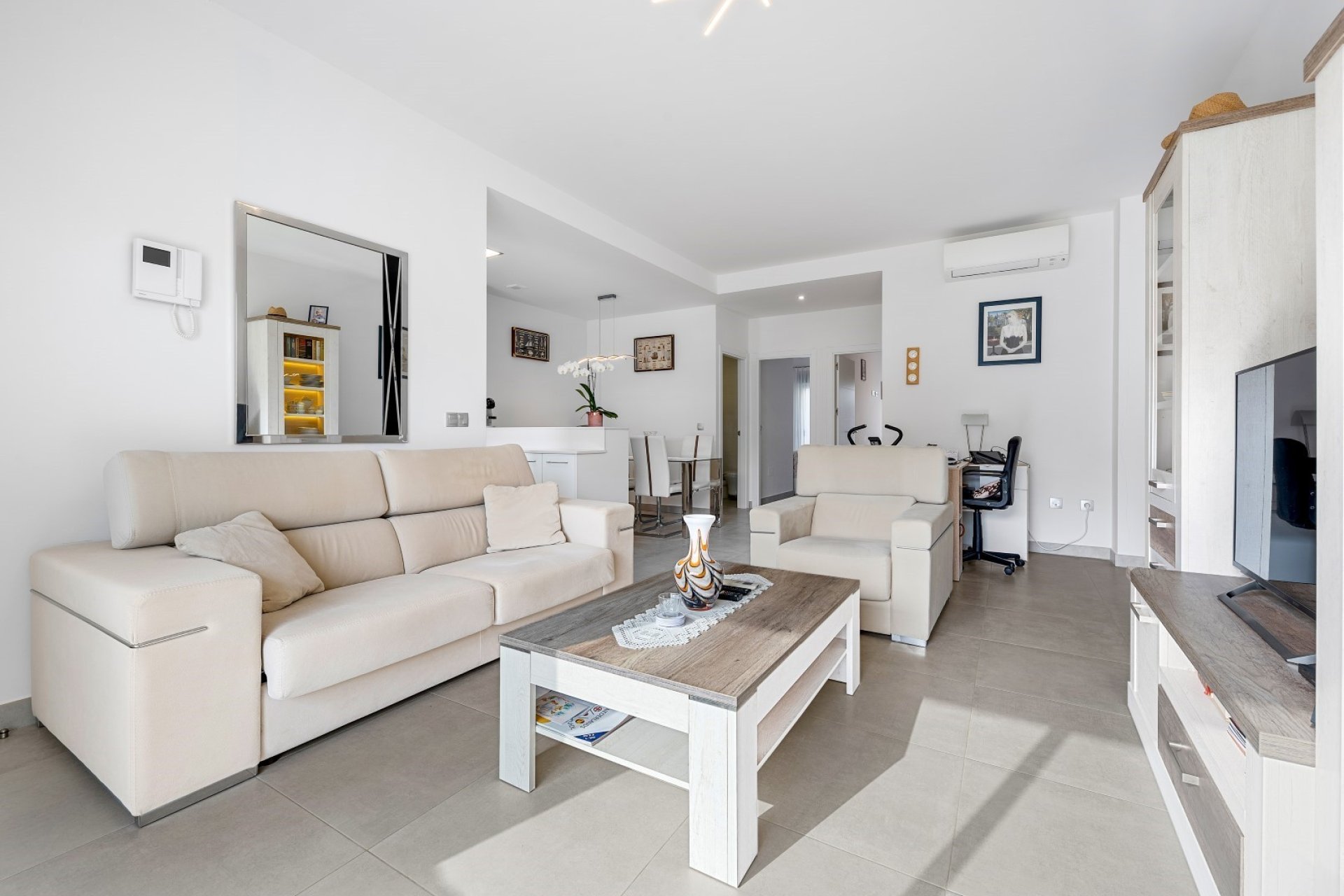 Resale - Apartment / flat -
Orihuela Costa - Villamartín