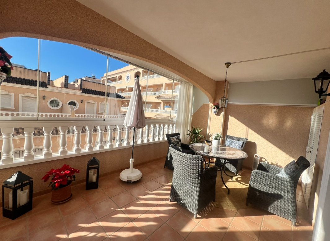 Resale - Apartment / flat -
Orihuela Costa - Villamartín