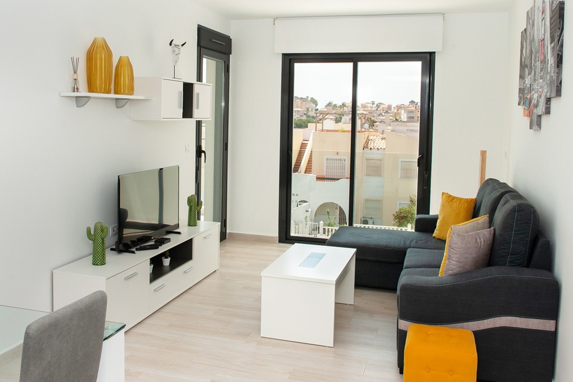 Resale - Apartment / flat -
Orihuela Costa - Villamartín