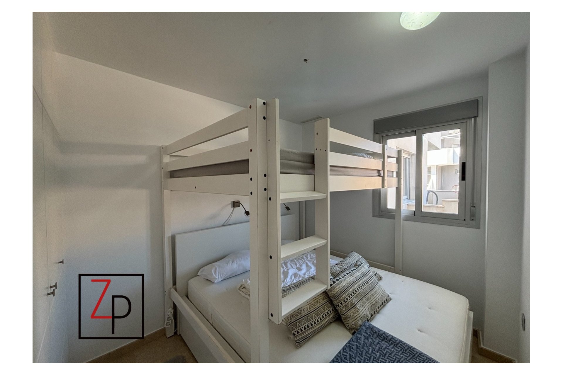 Resale - Apartment / flat -
Orihuela Costa - Villamartín