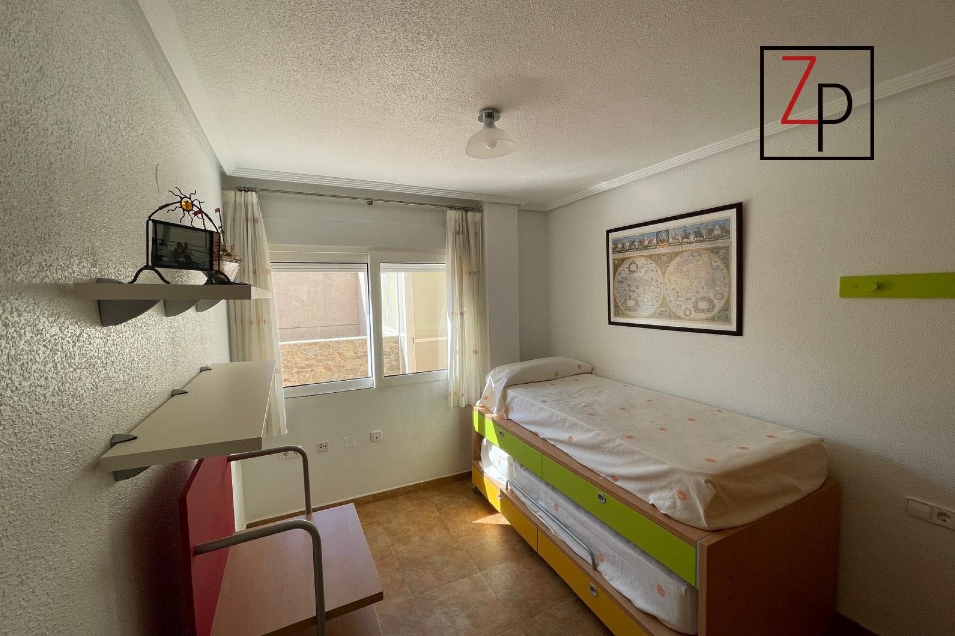 Resale - Apartment / flat -
Pilar de la Horadada - Mil Palmeras