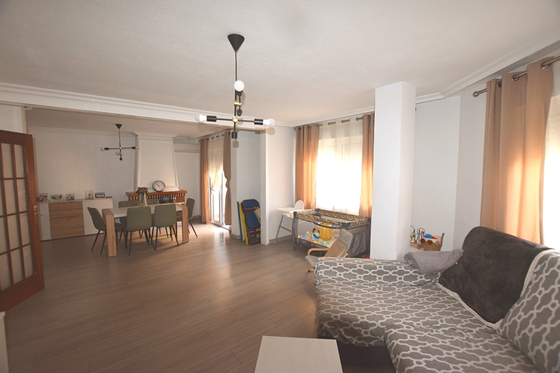 Resale - Apartment / flat -
Rojales