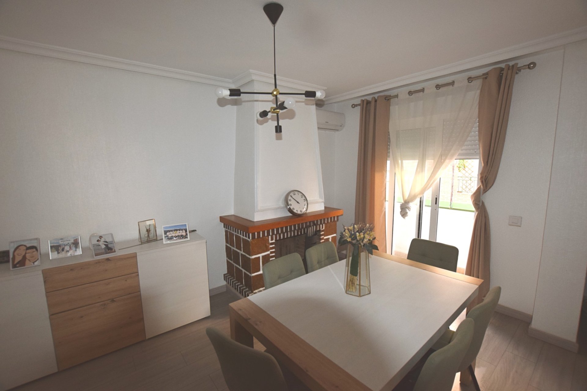 Resale - Apartment / flat -
Rojales