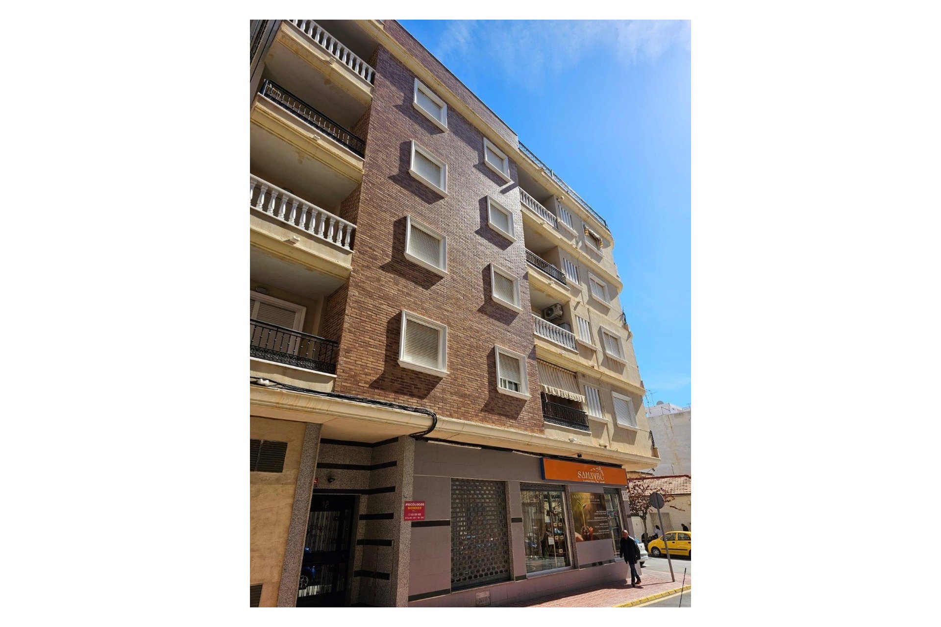 Resale - Apartment / flat -
Torrevieja - Center