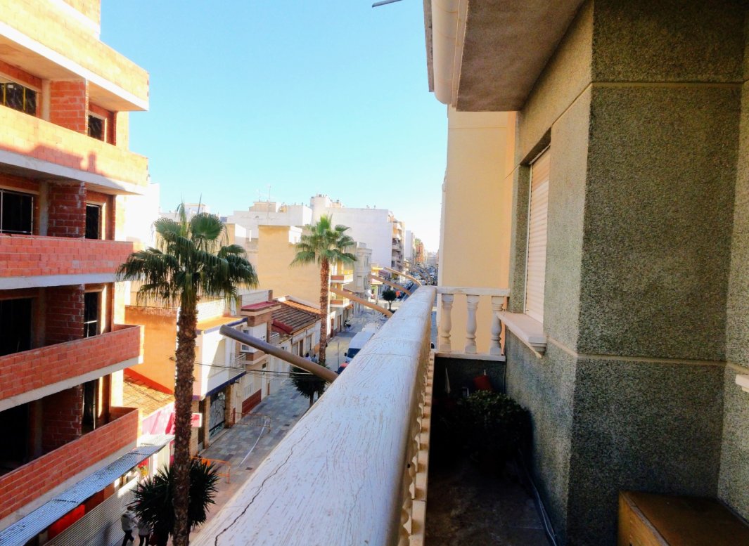 Resale - Apartment / flat -
Torrevieja - Center