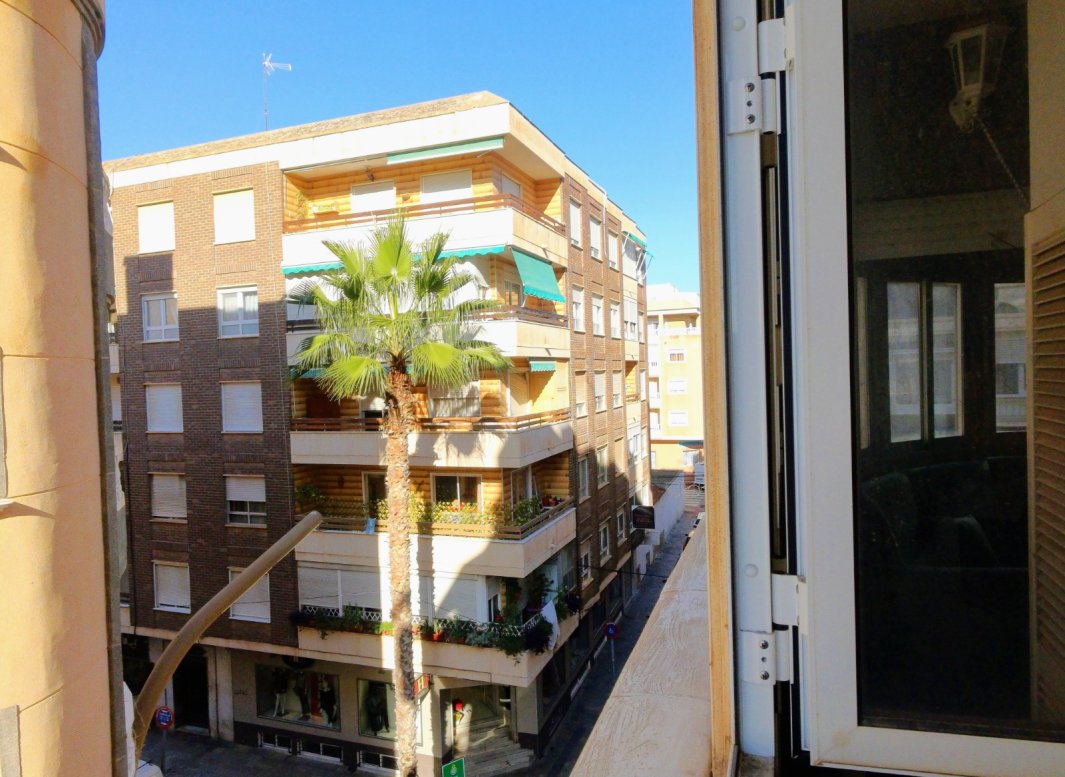 Resale - Apartment / flat -
Torrevieja - Center