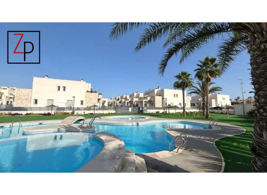 Resale - Apartment / flat -
Torrevieja - Nueva Torrevieja - Aguas Nuevas