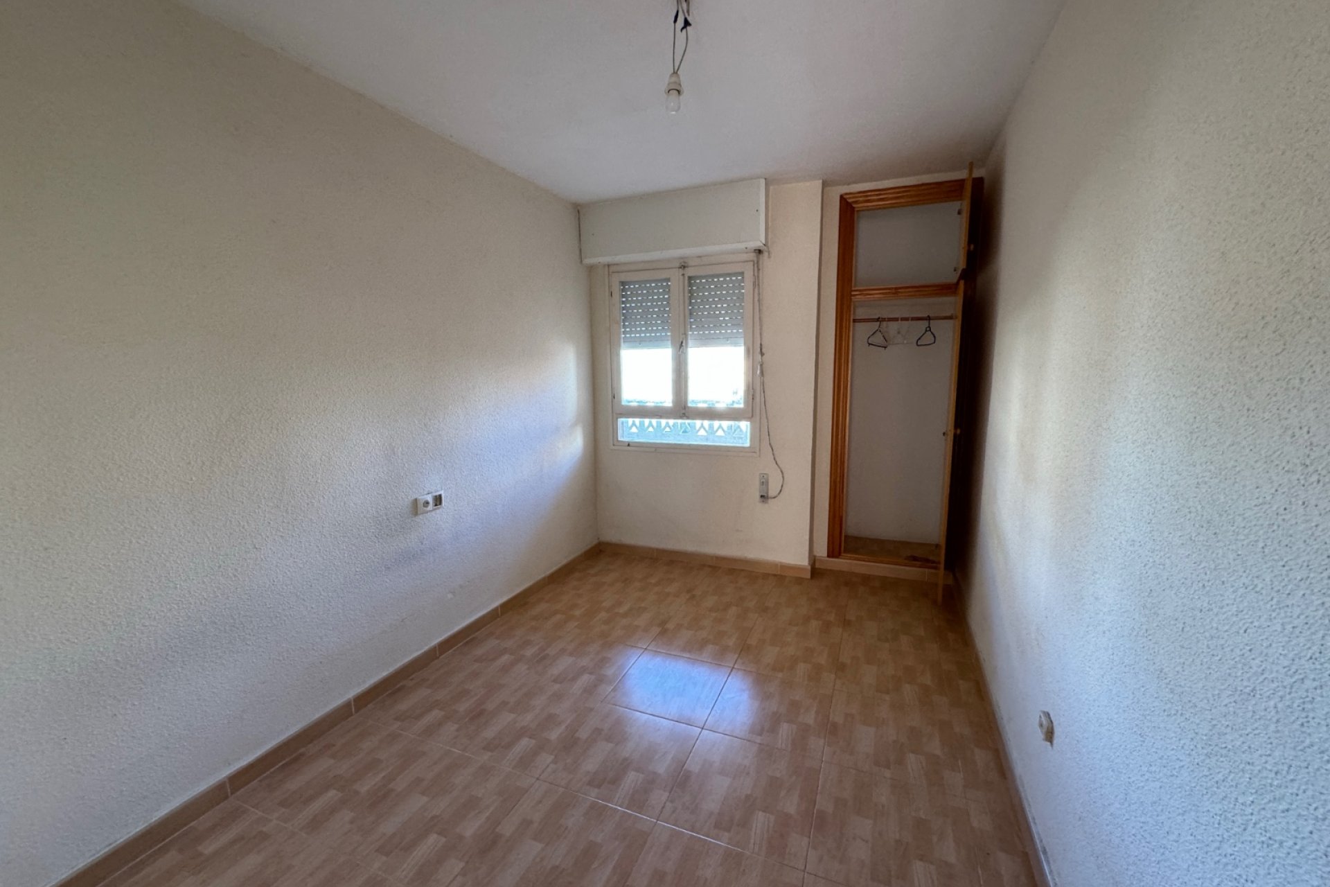 Resale - Apartment / flat -
Torrevieja - Punta Prima