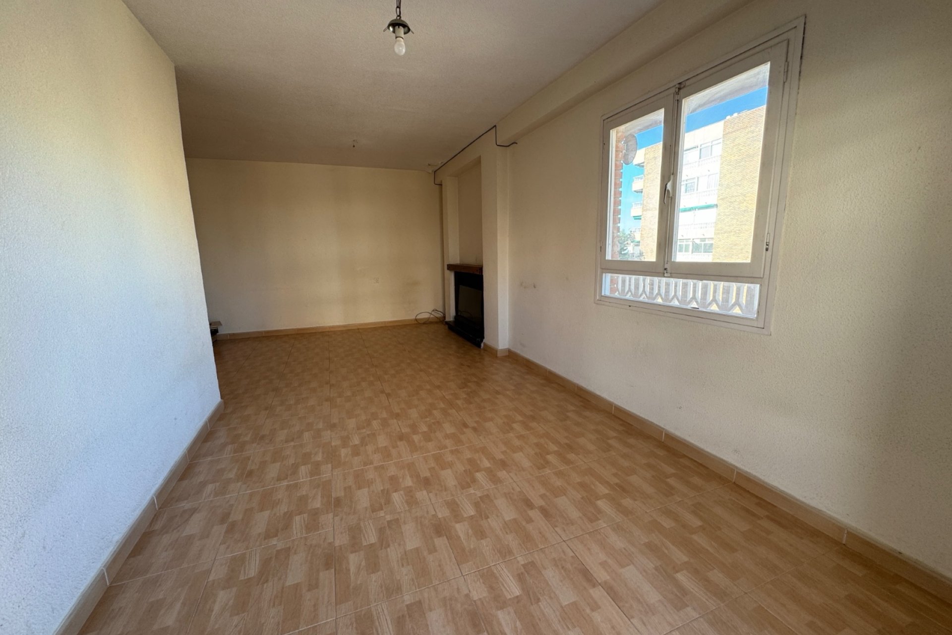 Resale - Apartment / flat -
Torrevieja - Punta Prima