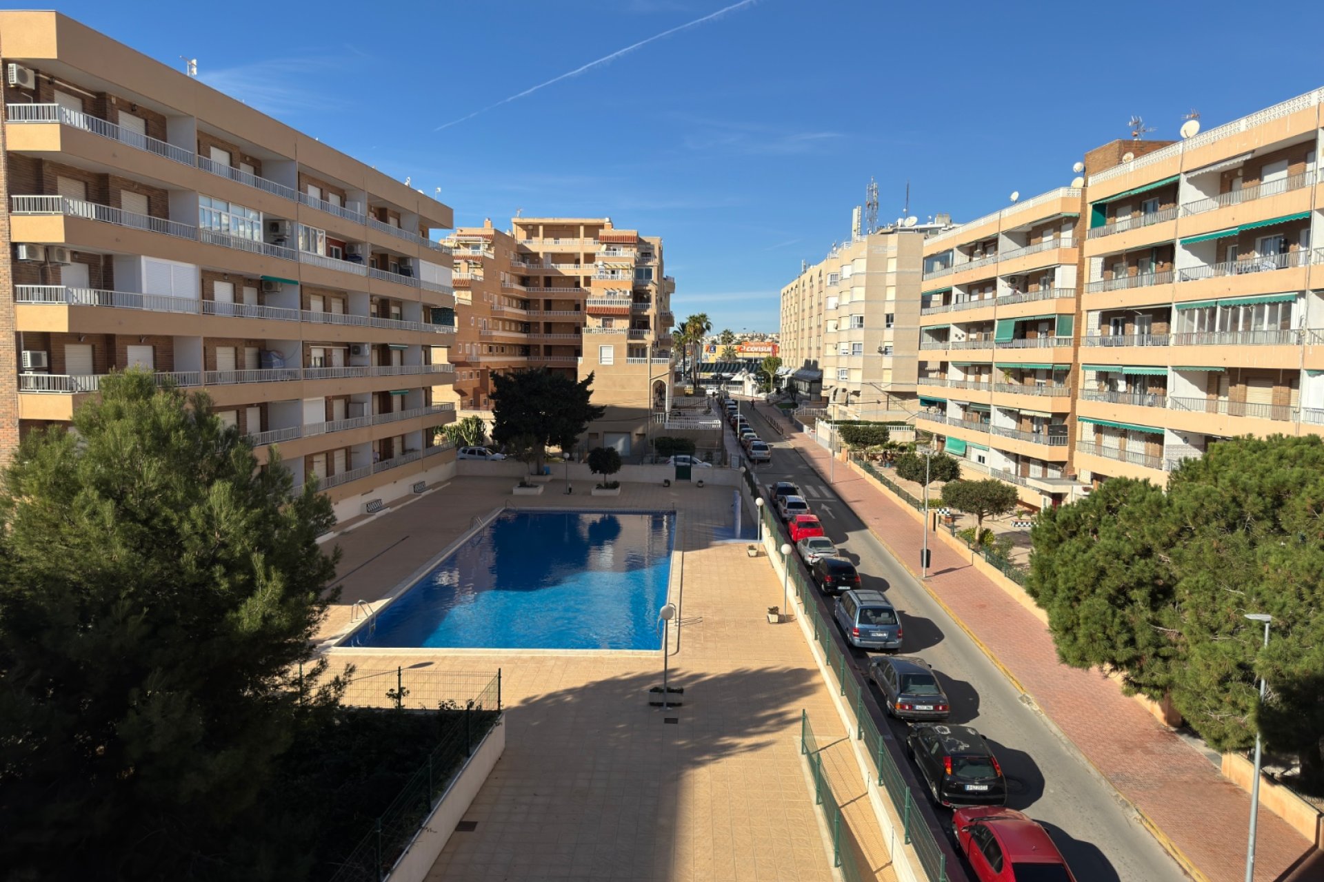 Resale - Apartment / flat -
Torrevieja - Punta Prima