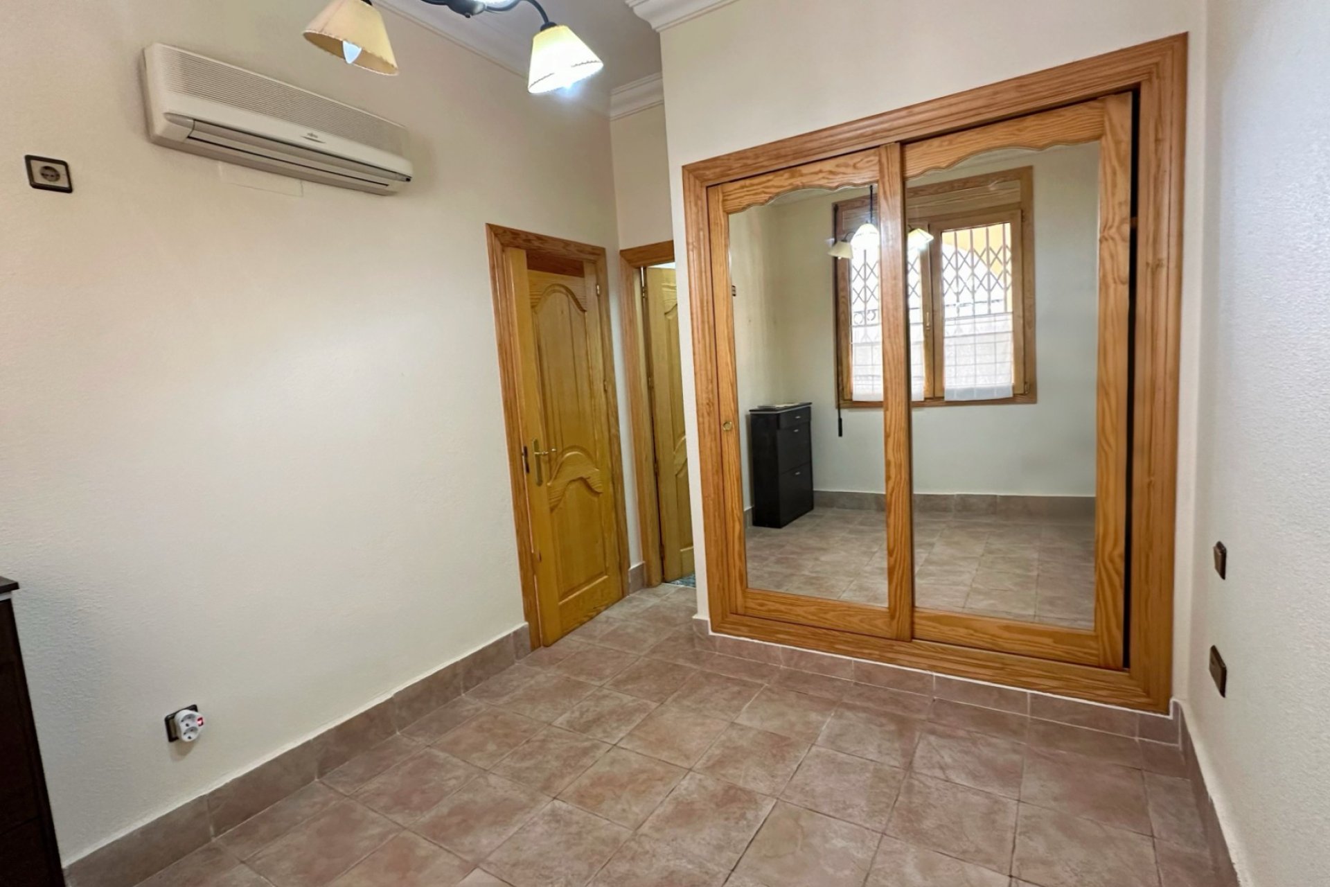 Resale - Apartment  -
Guardamar del Segura - Center