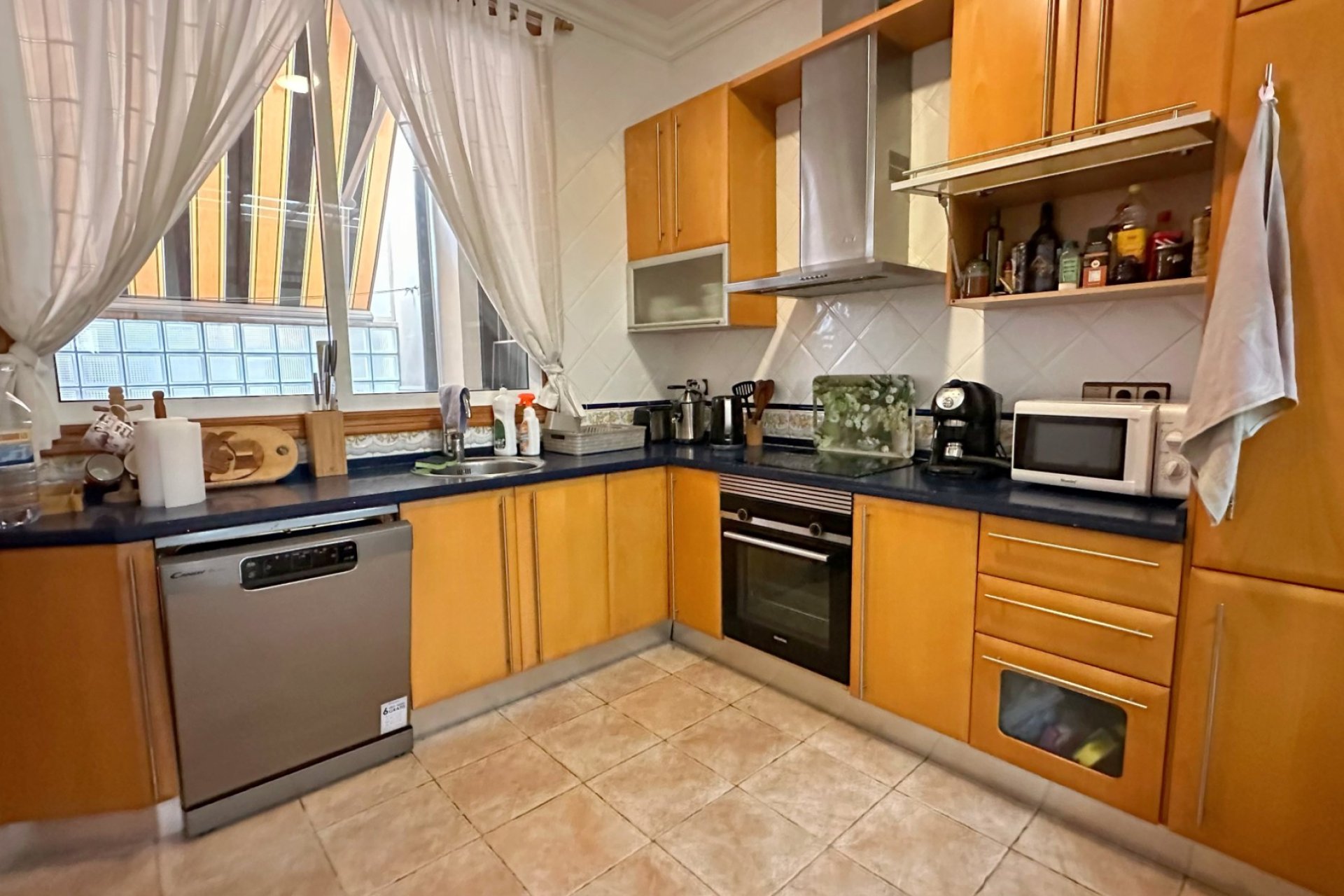 Resale - Apartment  -
Guardamar del Segura - Center