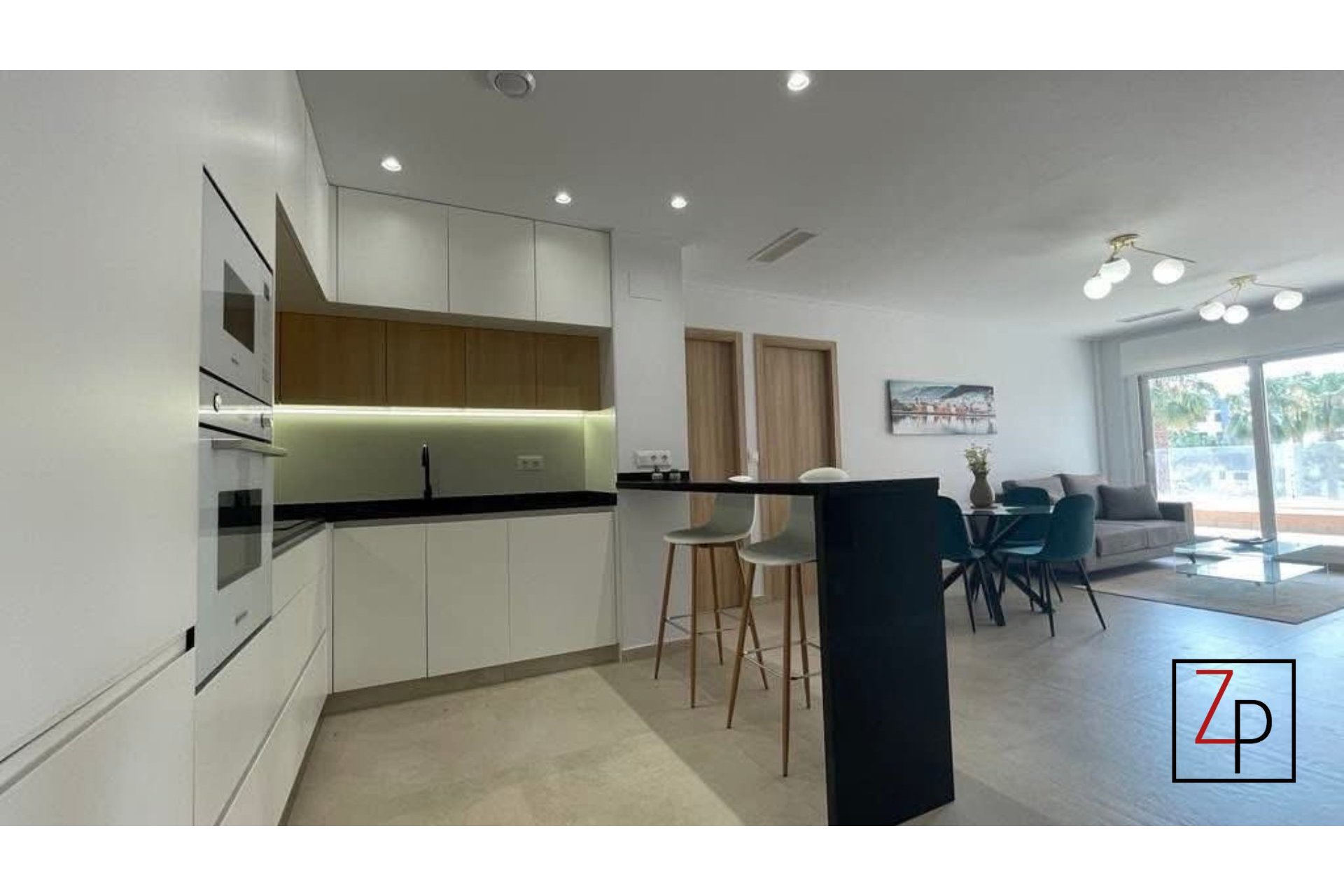 Resale - Apartment  -
Guardamar del Segura - El Raso