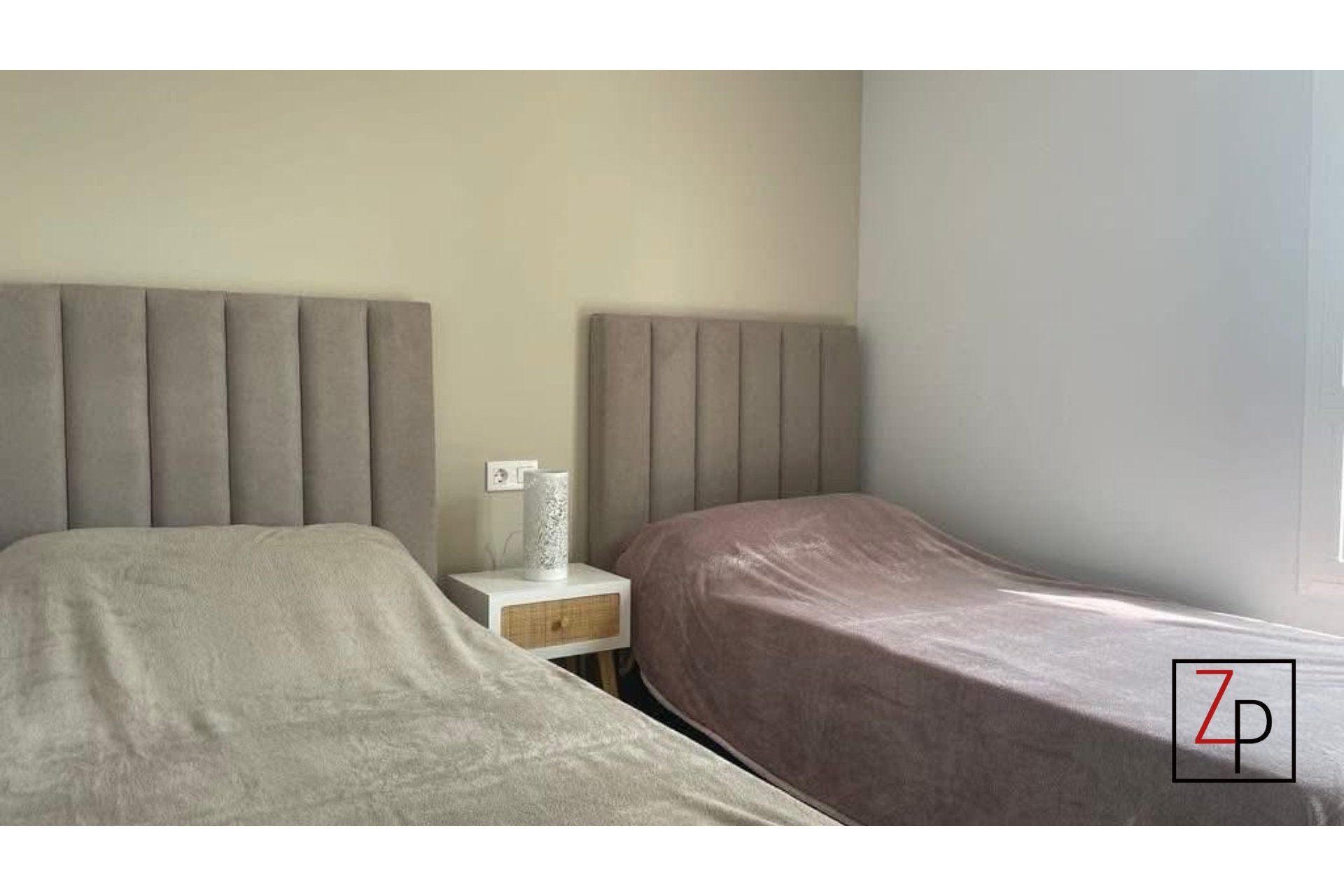 Resale - Apartment  -
Guardamar del Segura - El Raso