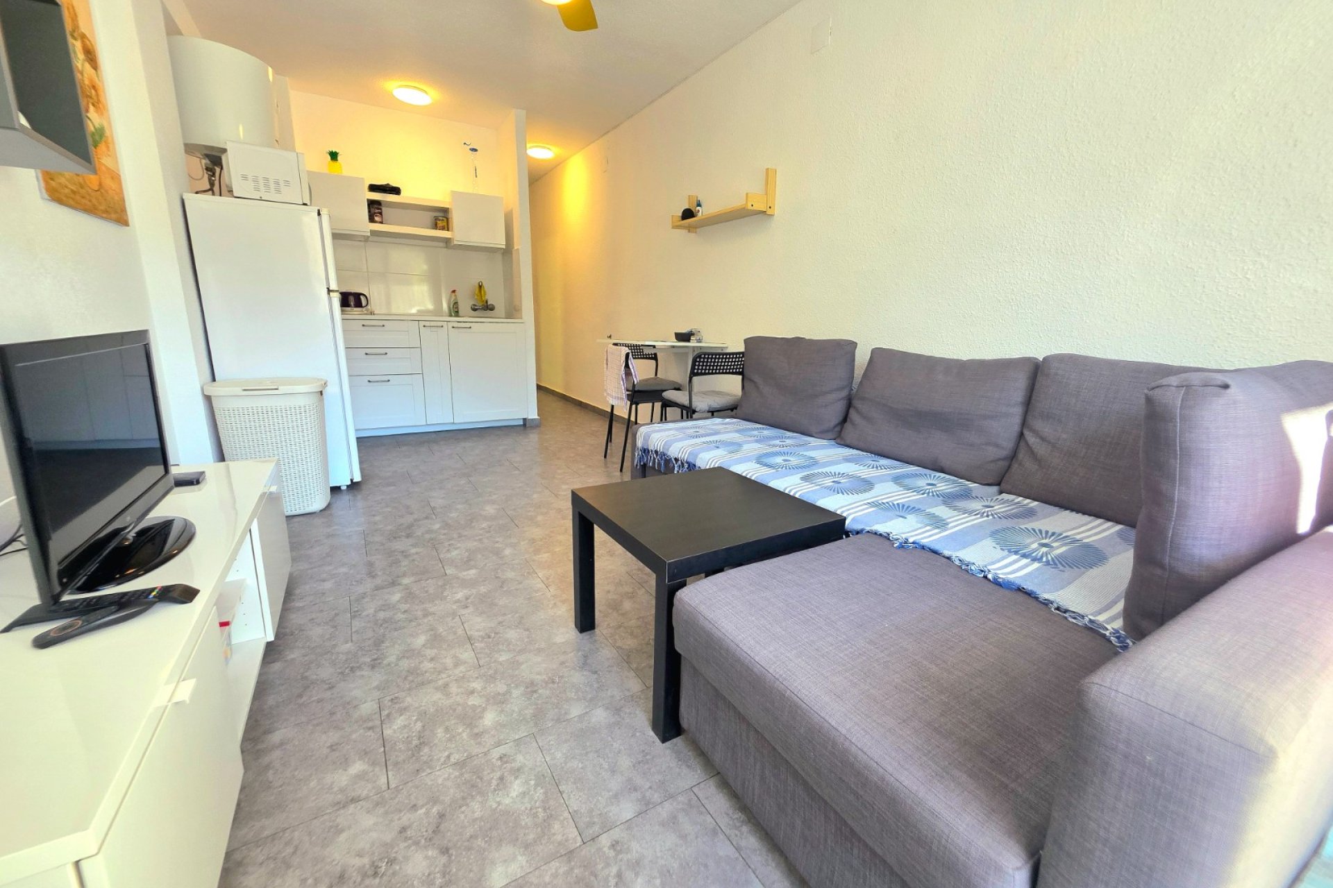 Resale - Apartment  -
Guardamar del Segura - Pinomar