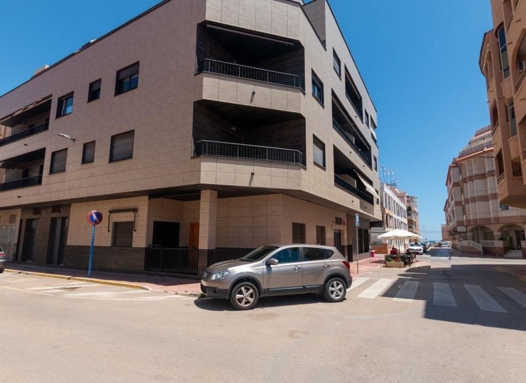 Resale - Apartment  -
La Mata - La Mata - Town